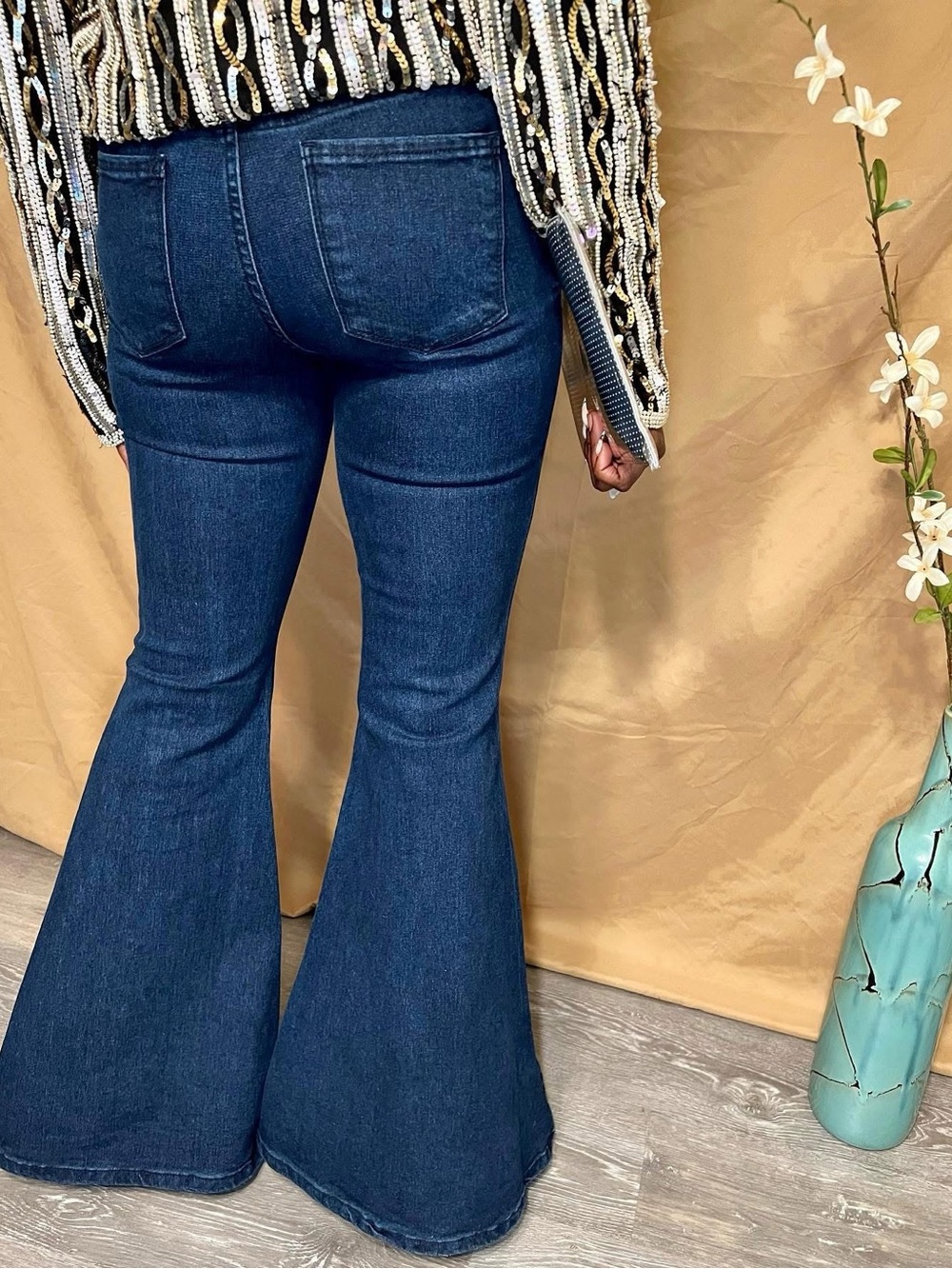 NWT Boutique High-Waisted Color Block Bell Bottom Jeans - Picture 3 of 5